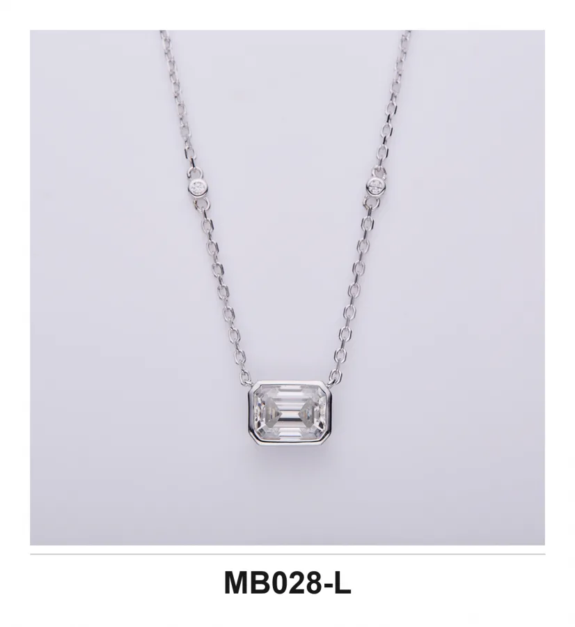 MB028 Necklace - Moissanite