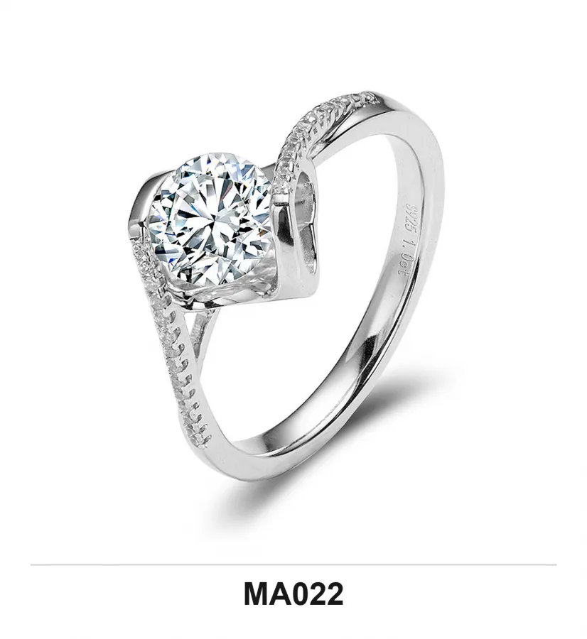 MA022 Ring - Moissanite