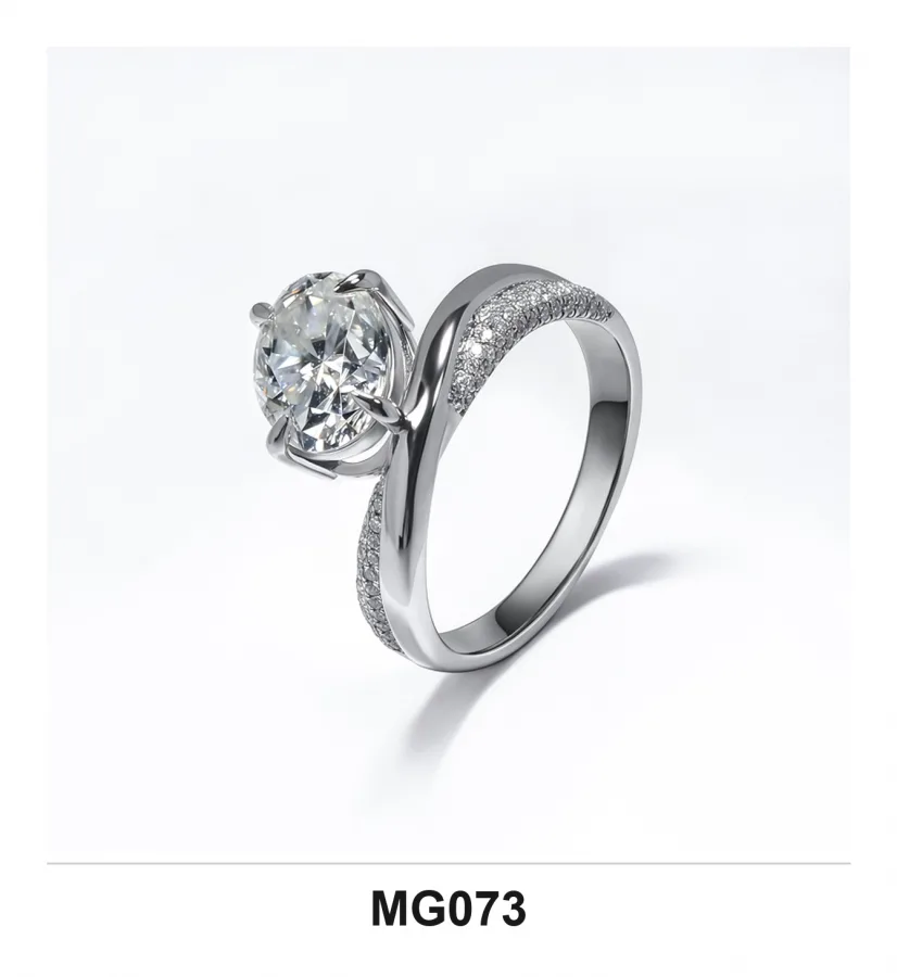 MG073 Ring - Moissanite