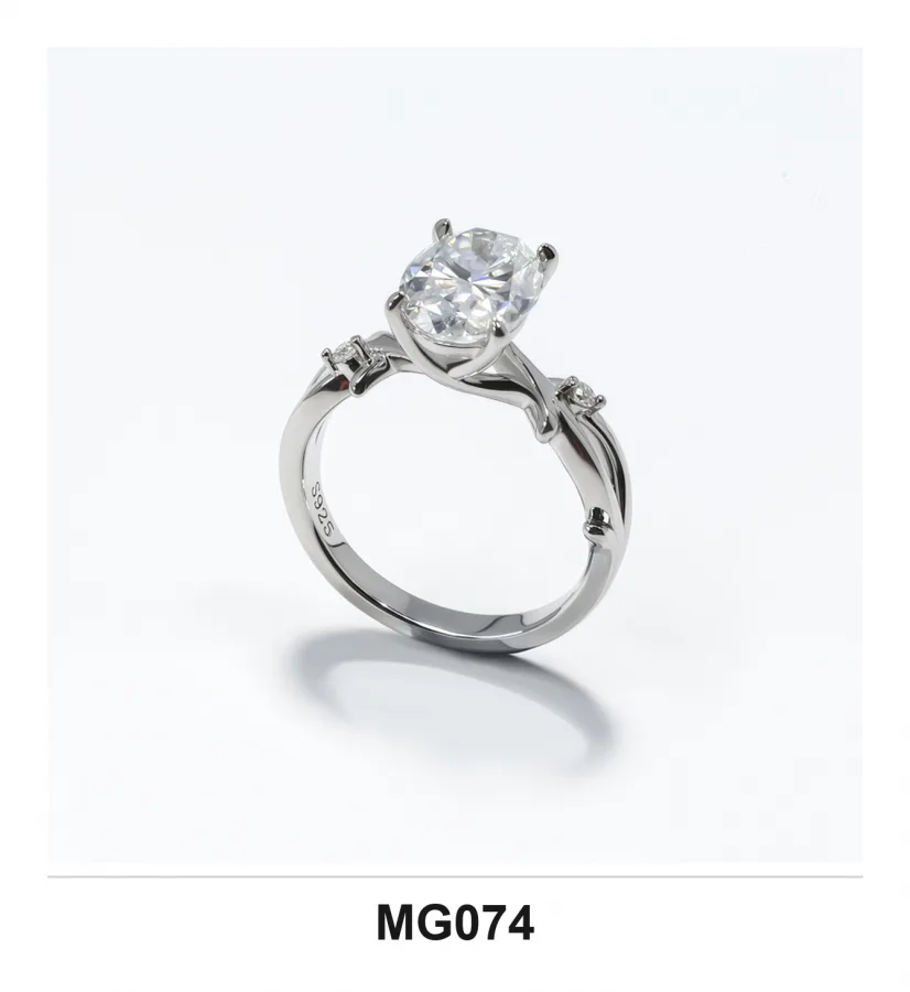 MG074 Ring - Moissanite