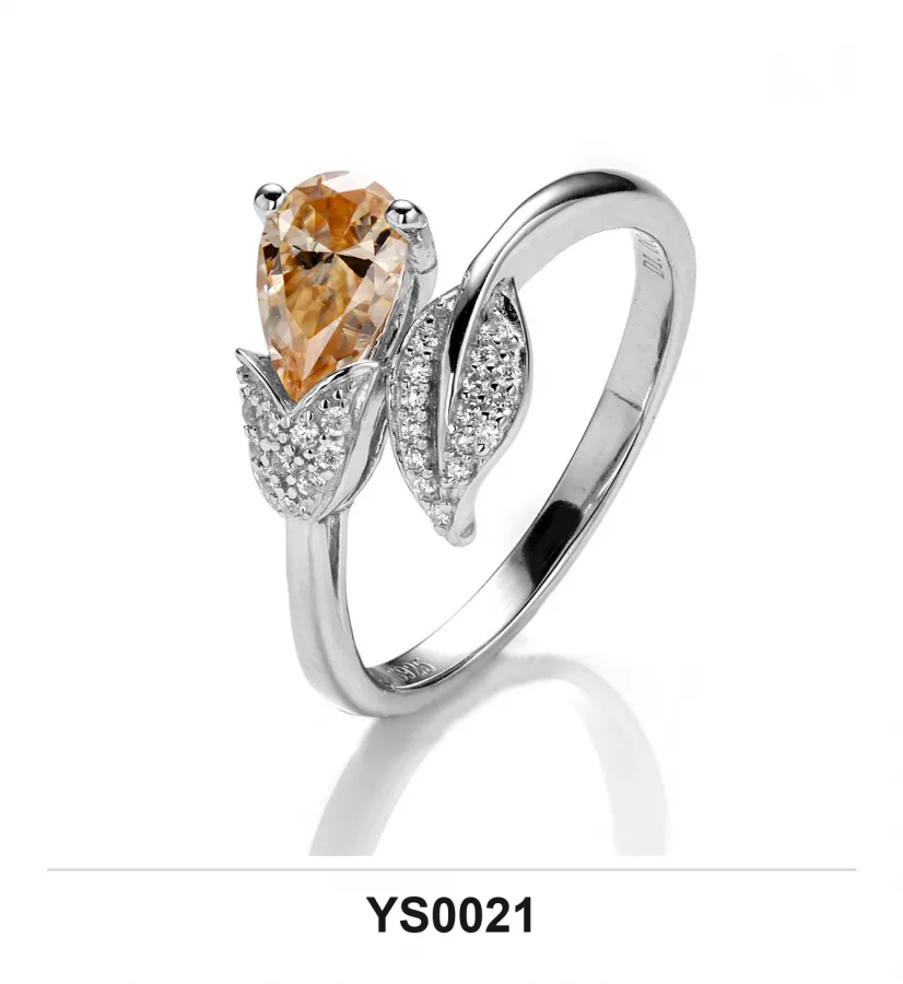 YS0021 Ring - Moissanite